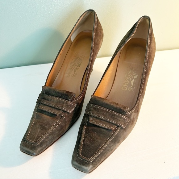 Salvatore Ferragamo Italian Olive Green Suede Heel, Loafer Style - Picture 1 of 11
